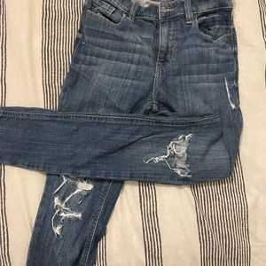 Eunina size 3 medium wash distressed skinny jeans
